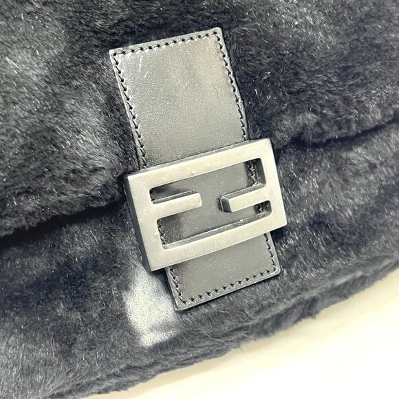FENDI Mamma Baguette shoulder bags Hand Bag fur / Leather Black/SilverHardware - Picture 13 of 16